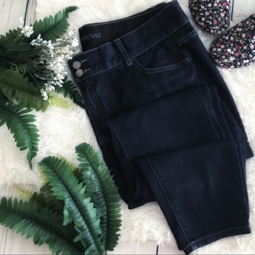 Lane Bryant Mid-Rise Super Stretch Skinny Jeans 22